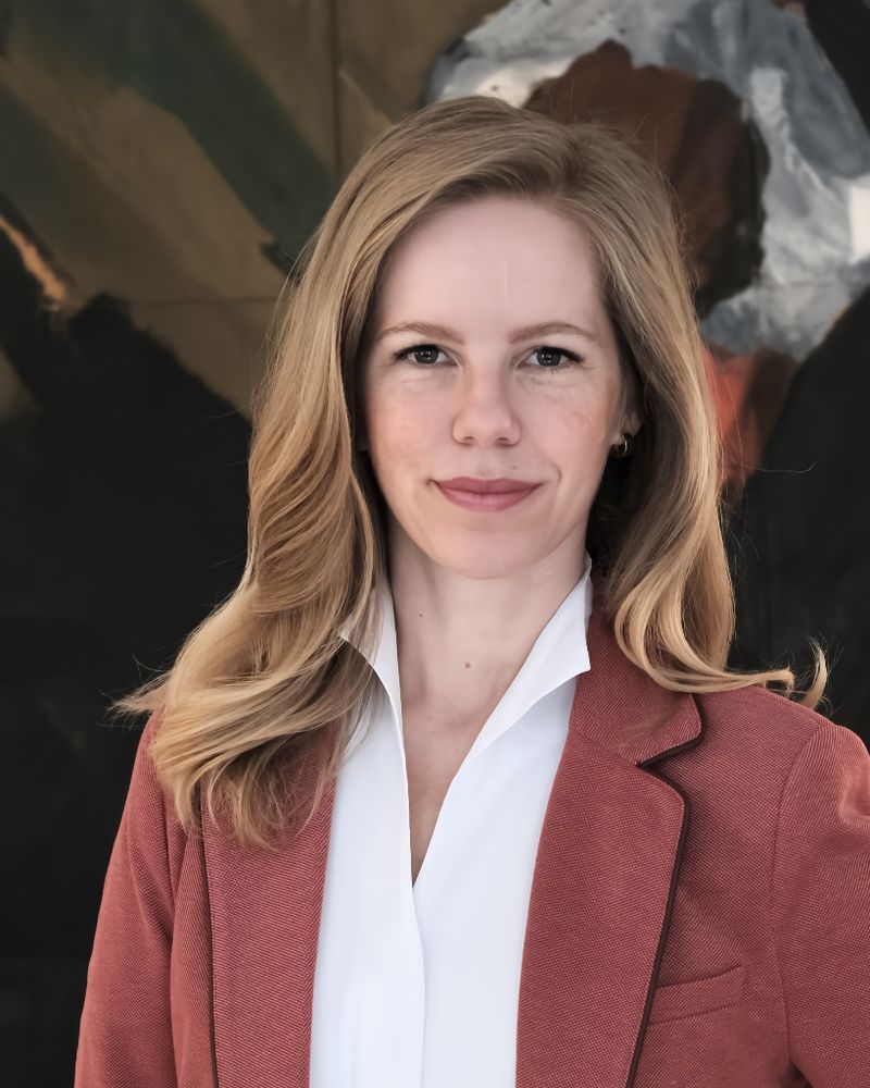 Dr. Caroline Obolensky